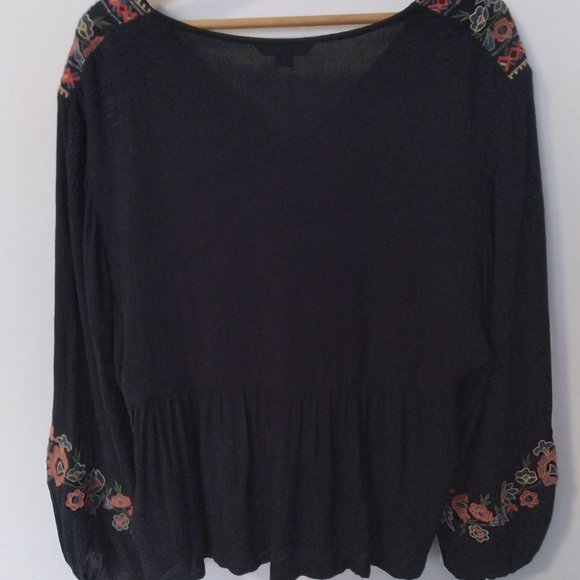 AE Long Sleeve Embroidered Boho Top - Picture 2 of 6